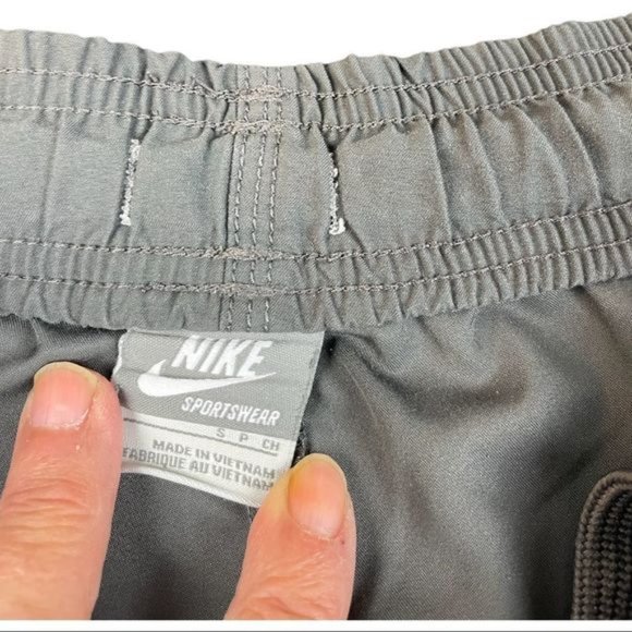 Nike Shorts Mens Grey and White - Picture 3 of 7